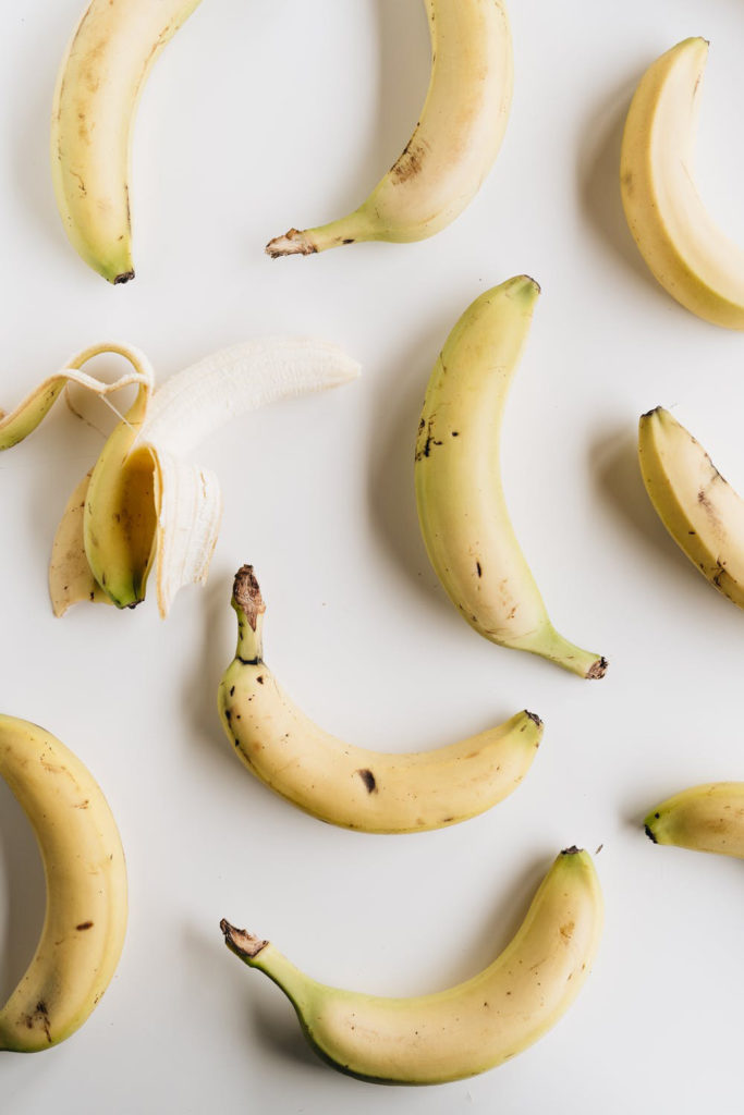 El plátano fruta que se utiliza para una buena alimentación física y mental